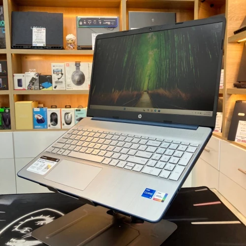 HP LAPTOP 15 CORE I5 1235U 8GB 256SSD 15.6 FHD