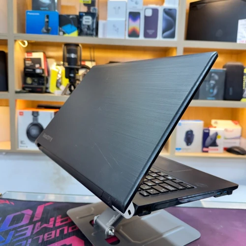 TOSHIBA TECRA A50 I5 8350U 8GB RAM 256GB SSD