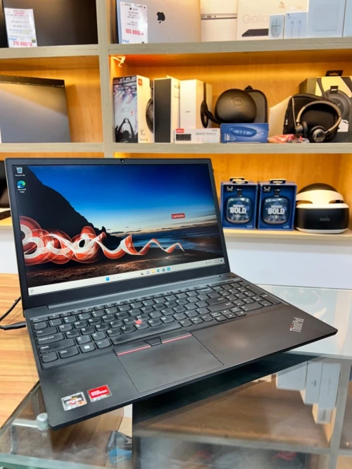 LENOVO THINKPAD E15 GEN 3 RYZEN 7 5700U 16GB RAM 256GB SSD 