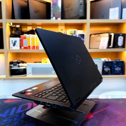 FUJITSU LIFEBOOK I7 8550U 8GB RAM 256GB SSD