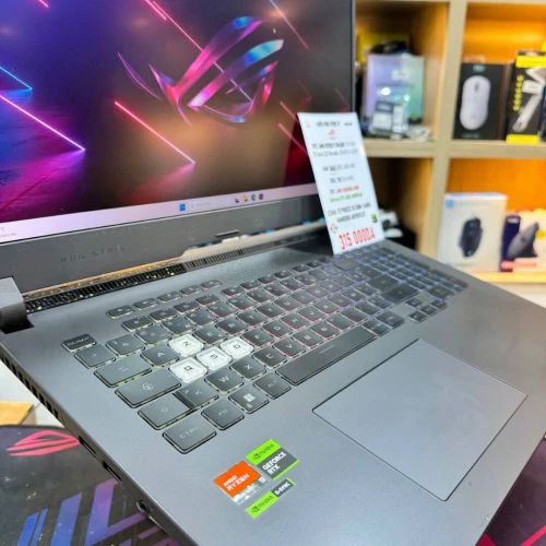 ASUS ROG STRIX G17 AMD RYZEN 9 7845HX NVIDIA RTX 4060 16GB RAM 1TB SSD ECRAN QHD+ 240HZ