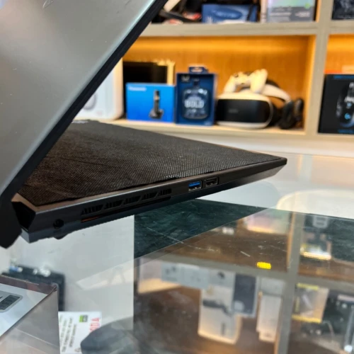 MSI GF66 I7 11800H NVIDIA RTX 3050 16GB RAM 512GB SSD ECRAN 144HZ