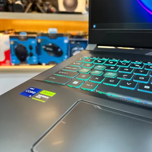 MSI PULSE 15 I9 13900H NVIDIA RTX 4060 16GB RAM 1TB SSD 