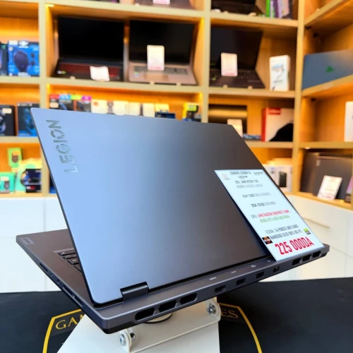 LENOVO LEGION 14 RYZEN 7 HS 8COEUR NVIDIA RTX 4050 16GB RAM 512GB SSD ECRAN OLED 100%DCI-P3 240HZ