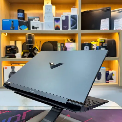 HP VICTUS 15 AMD RYZEN 5 7535HS NVIDIA RTX 2050 8GB RAM 512GB SSD ECRAN 144HZ