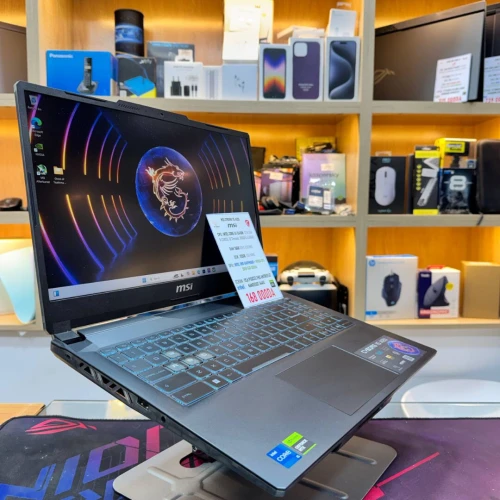 MSI CYBORG 15 I5 12450H NVIDIA RTX 3050 6GB VRAM 16GB RAM 512GB SSD ECRAN 144HZ