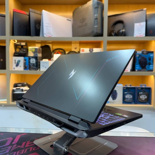 ACER NITRO 16 AMD RYZEN 7 7735HS NVIDIA RTX 4070 16GB/32GB RAM 1TB SSD 