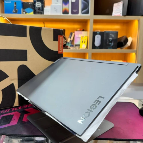 LENOVO LEGION SLIM 5 AMD RYZEN 7 7735HS NVIDIA RTX 4070 16FB RAM 512GB SSD ECRAN QHD 165HZ