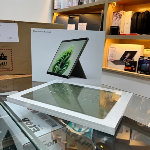 MICROSOFT SURFACE PRO 9 CLAVIER STYLET I7 12TH GEN 16GB RAM 256GB SSD