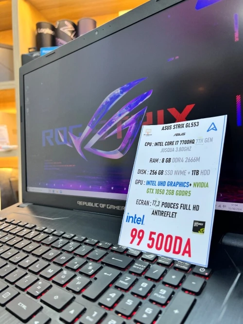 ASUS ROG STRIX I7 7700HQ NVIDIA GTX 1050 8GB RAM 256GB SSD+1TB HDD