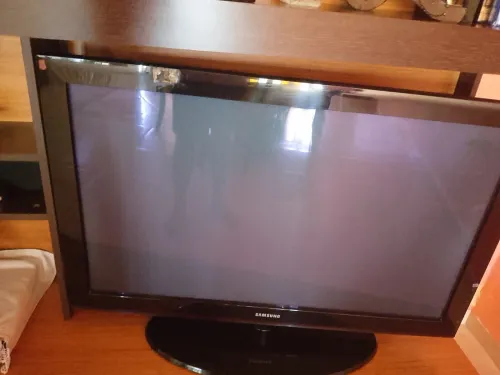 TV Samsung 43" تلفاز