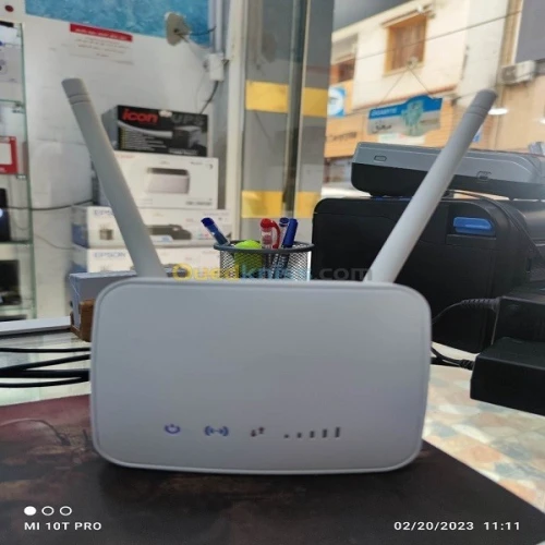 TOPKLINK MODEM 4G ROUTEUR MOBIL WIFI TOUT LES RESEAU BATTERIE 4000 MAH