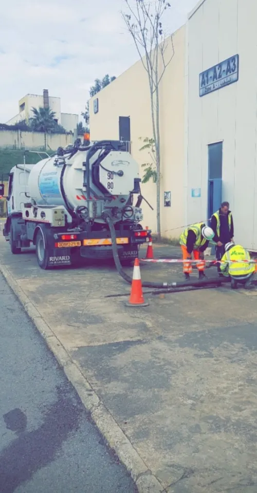 Débouchage, Curage Canalisation, Vidange Fosse septique et cave, Nettoyage Avaloir Regard Aspirater 