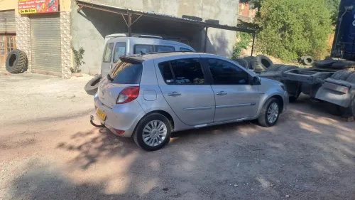 Renault Clio 3 2011 Night and Day