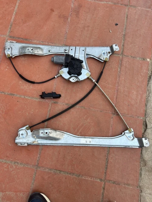Monte glace Renault Clio 3 