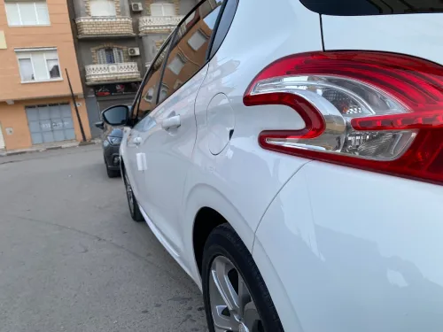 Peugeot 208 2015 Style