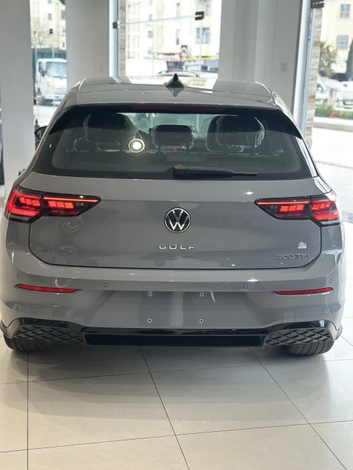 Volkswagen Golf 8 2025 R-Line