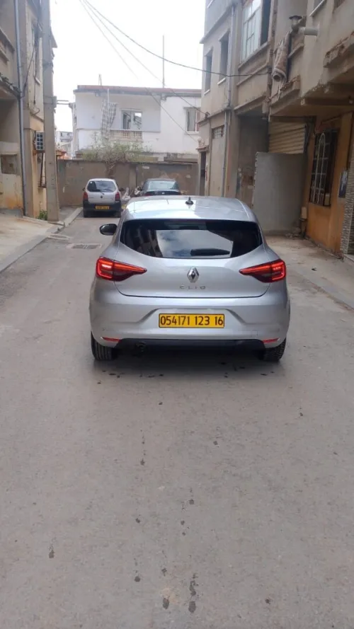 Renault Clio 5  2023 Evolution