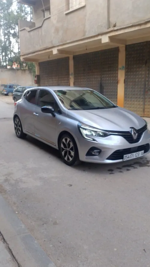 Renault Clio 5  2023 Evolution