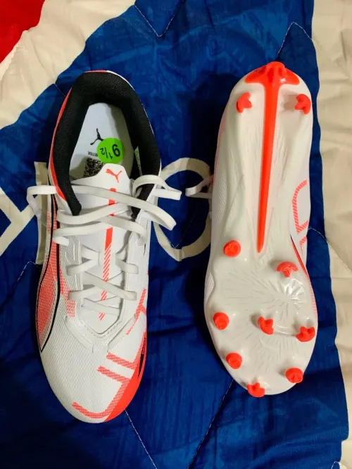 Chaussure de football puma