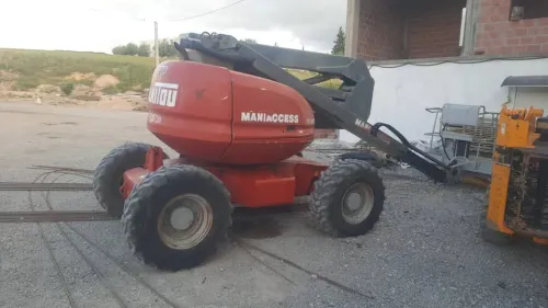 Manitou Nacelle 2004
