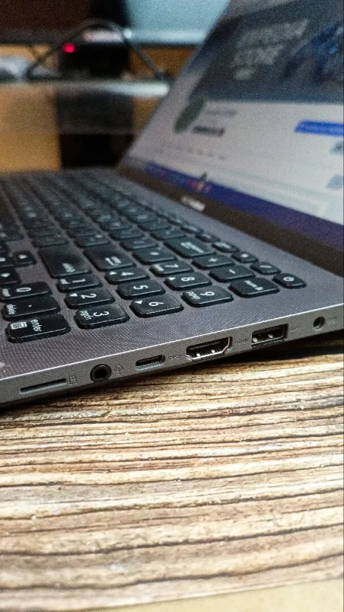 PC portable Asus Vivobook