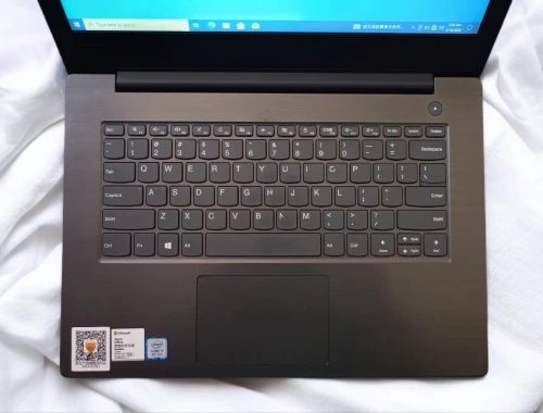 lenovo ideapad 14" i5-8th 8/256 etat 9.5/10