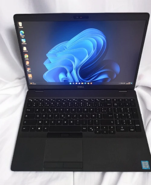 dell 5500 15,6" FHD i5-8th 8/256