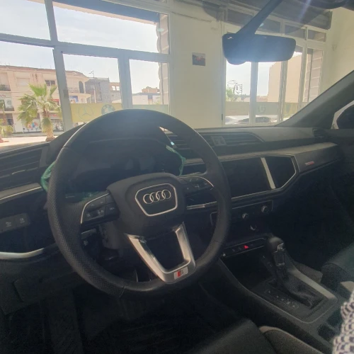 Audi Q3 2025 S- Line