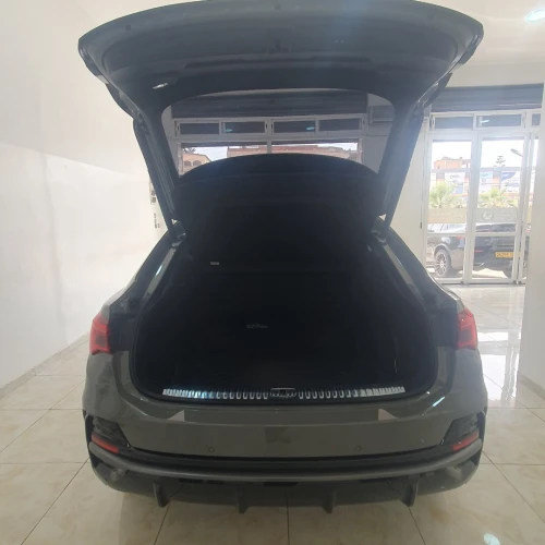Audi Q3 2025 S- Line