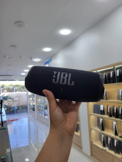 Baffle JBL Charge 5