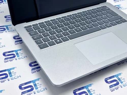 Microsoft Surface Laptop Studio i5 11300H 16G 256 SSD 14'' Tactile