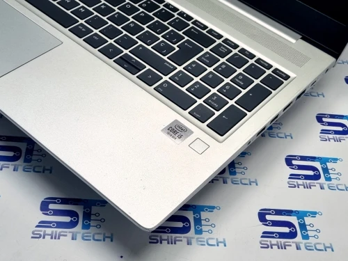 HP Laptop 17 i5 1135G7 16G 256 SSD 17.3" Full HD