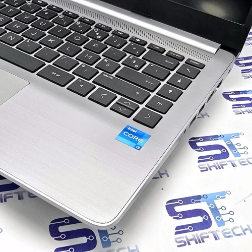 HP 240 G8 i3 1115G4 8G 256 SSD 14" Full HD 