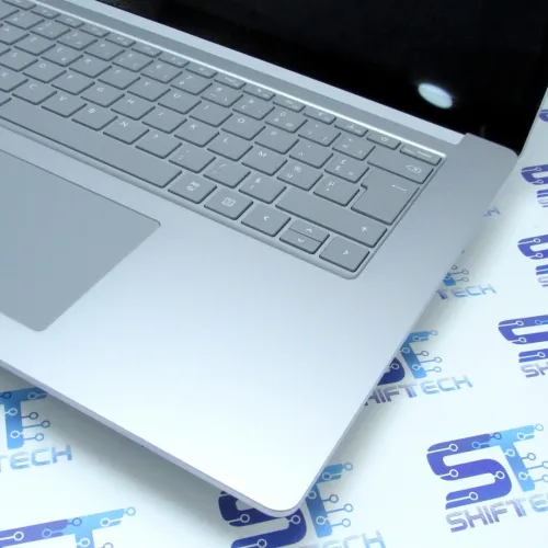 Microsoft Surface Laptop 4 15" AMD Ryzen 7 8G 256 SSD 3K