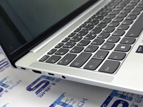 Lenovo IdeaPad Slim 5 Snapdragon X Plus 16G 512 SSD 14" WUXGA OLED