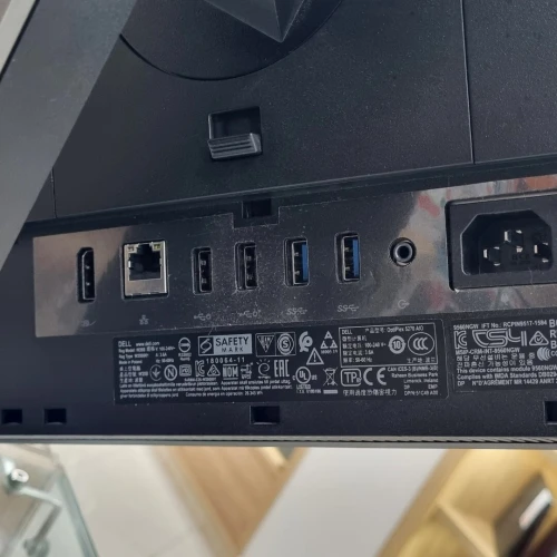 Dell AIO OptiPlex 5270 i5 9500 8G 256 SSD 22" FHD Tactile