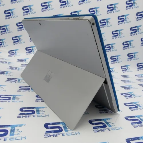 Microsoft Surface Pro 4 i7 6Th Génération 8G 256 SSD Full HD Tactile