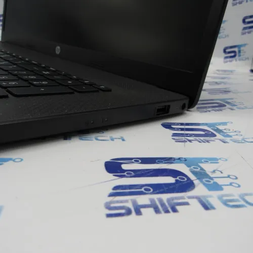 HP Laptop 17 i3 11Th Génération 8G 256SSD