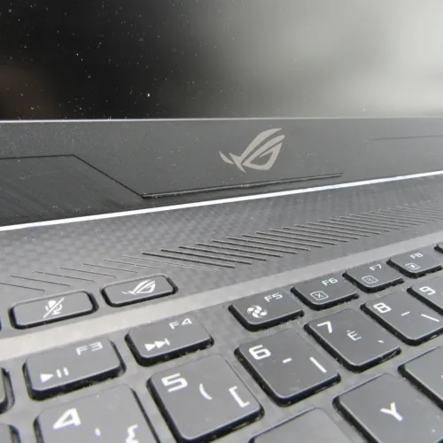 Asus Rog Strix GL703GE 17.3" i5 8Th 16G 512 SSD GTX 1050Ti 4G Full HD 120Hz