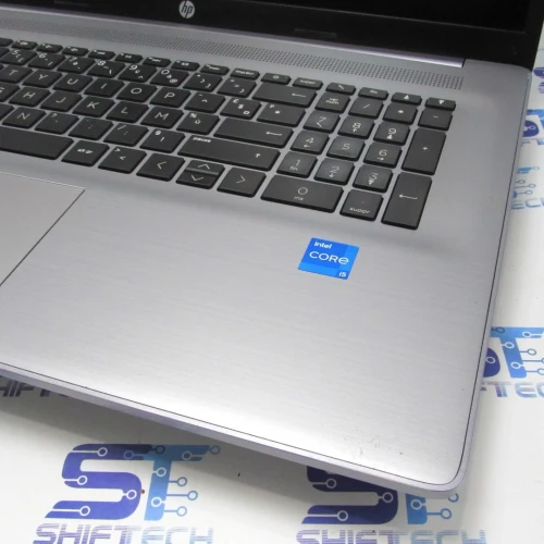 HP Laptop 470 G9 i5 1235U 16G 256 SSD 17.3" Full HD 