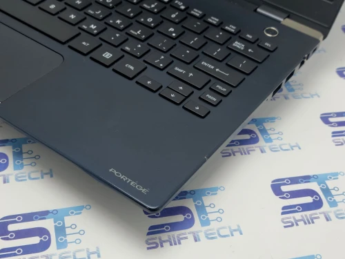 Toshiba Dynabook Protege X30 i7 10510U 16G 256 SSD 13.3" FHD Tactile