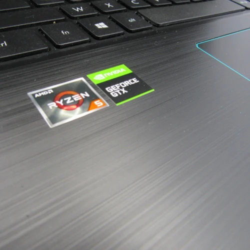 Asus FX570DD 15.6" Ryzen 5 3500U 8G 128 SSD 1T GTX 1050 4G