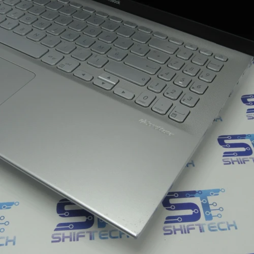 Asus VivoBook X512D 15 Ryzen 7 3700U RX Vega 10 8G 256 SSD
