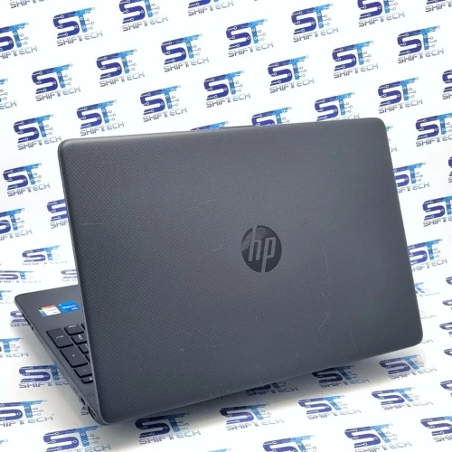 HP Laptop 15s i5 1135G7 16G 256 SSD 15.6" Full HD