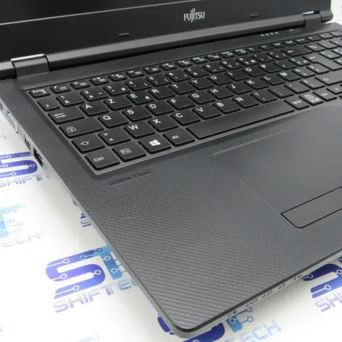 Fujitsu LifeBook E559 15.6" i5 8265U 8G 256SSD Full HD