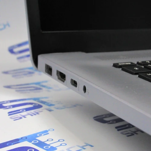 HP Laptop 470 G9 i5 1235U 16G 256 SSD 17.3" Full HD 