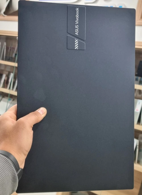 ASUS VivoBook 15  i7 1255U 16G 512 SSD 15.6" Full HD