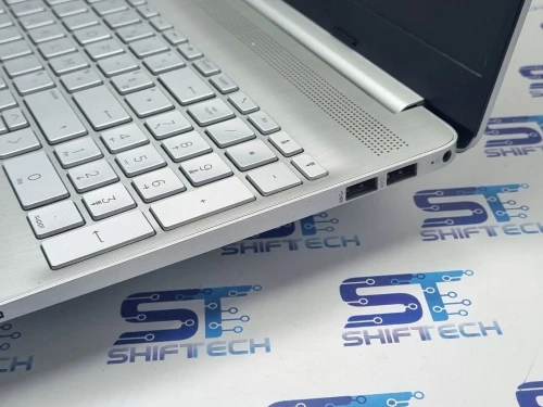 HP Laptop 15 i5 1035G1 16G 256 SSD 15.6" FHD