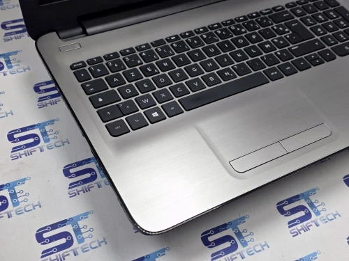 HP Notebook 15  i7 7500U 4G 1TB HDD AMD R7 M340 15.6" HD